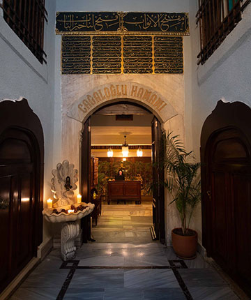 Cagaloglu Hammam: Relaxation and tradition